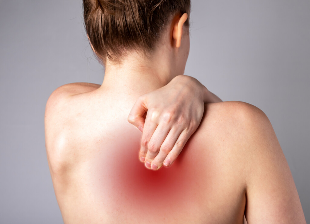 Back Pain Between The Shoulder Blades What Is It 