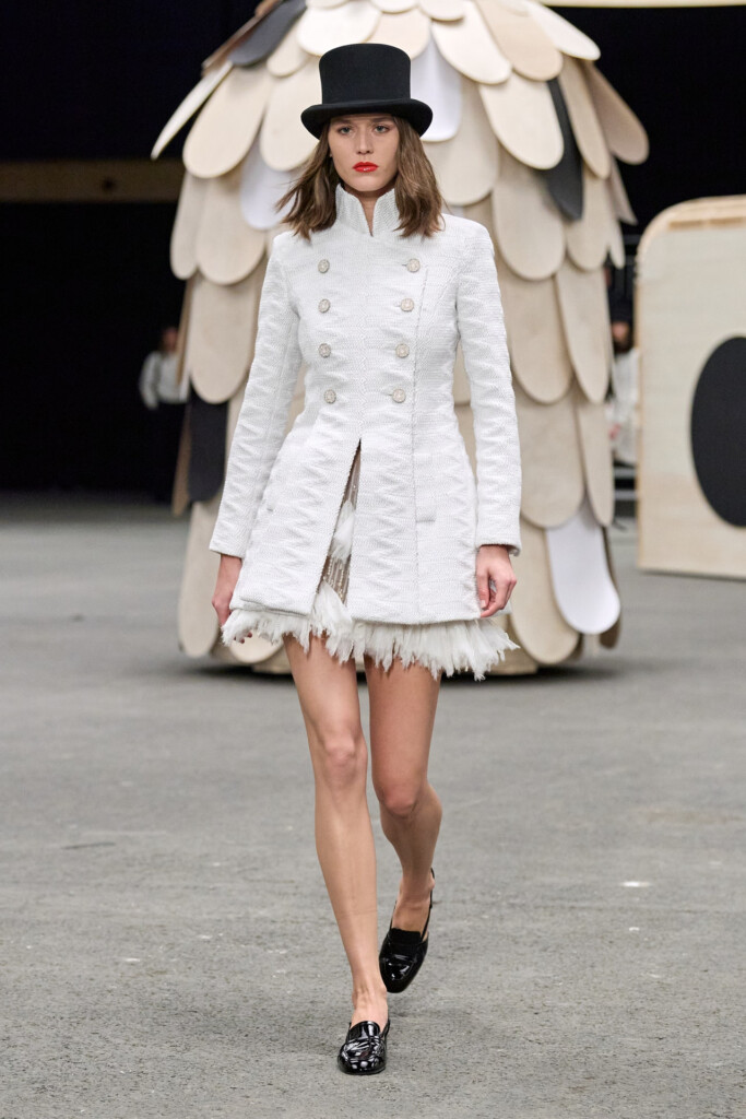 Chanel Spring 2023 Couture Collection Vogue