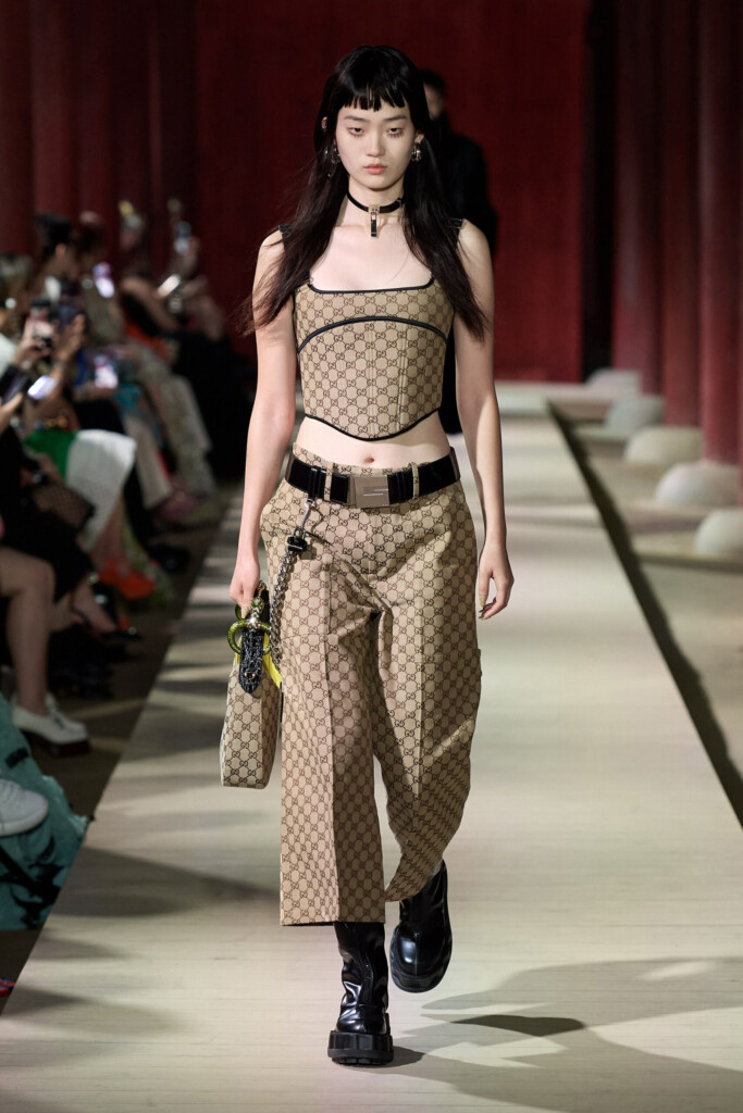 Gucci Fashion Week 2024 Berry Violante