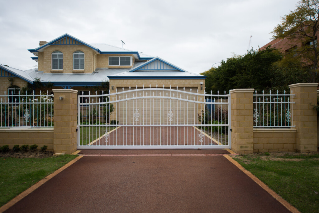 Perth 39 s Top 10 Most Popular Fencing Gate Designs